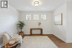 Upper level landing, flex room - 
