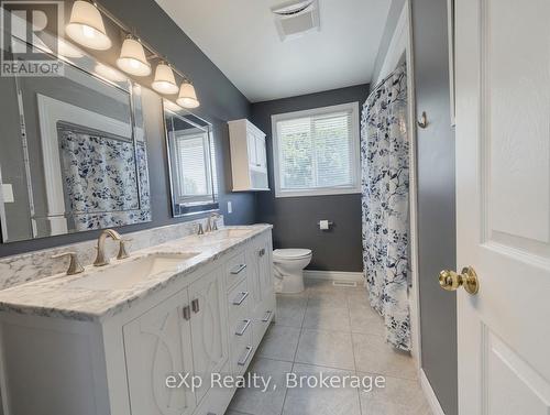160 Westfall Crescent, West Grey, ON - Indoor Photo Showing Bathroom