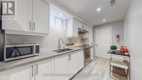 WALK OUT BSMT - 10 PORTSMOUTH ROAD , Vaughan, Ontario L6A 3E7 5