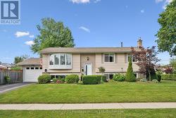 44 INVERNESS DRIVE Guelph (Victoria North), ON N1E 6K3