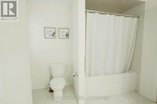 8 Whitton Drive, Brant, ON 