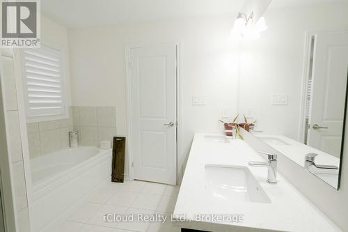 8 Whitton Drive, Brant, ON 