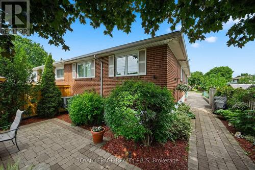 6 Merrydrew Court, Mississauga, ON 