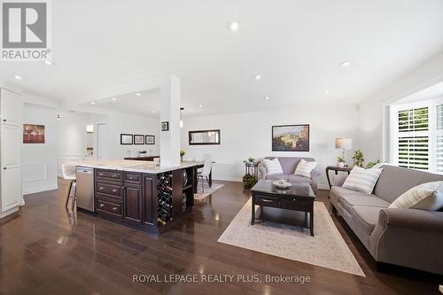 6 Merrydrew Court, Mississauga, ON 