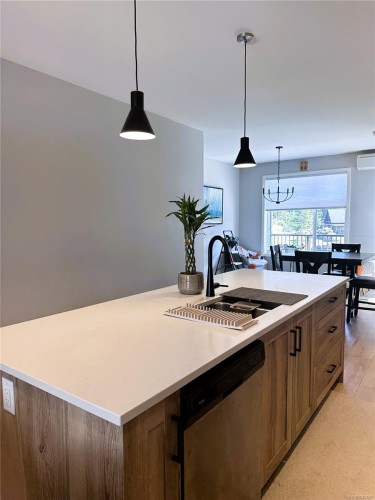 #110-2120 Triangle Trail, Langford, BC 
