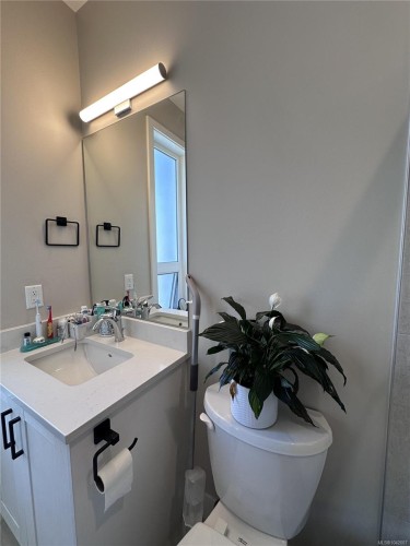 #110-2120 Triangle Trail, Langford, BC 