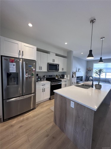 #110-2120 Triangle Trail, Langford, BC 