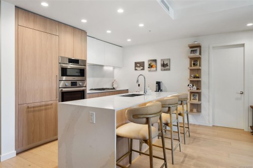 #705-2000 Hannington Rd, Langford, BC 