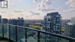 3001 - 600 FLEET STREET Toronto, ON M5V 1B7