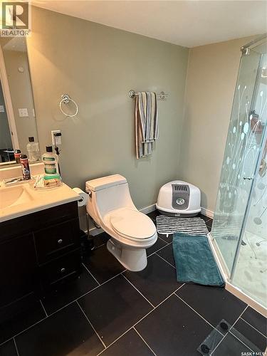 4 1795 Clark Avenue, Weyburn, SK 
