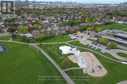 3302 Cardross Road, Mississauga, ON 