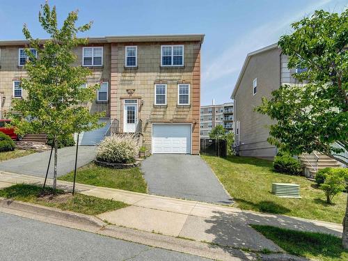 29 Brigadier Court  Halifax, NS B3M 4Y4