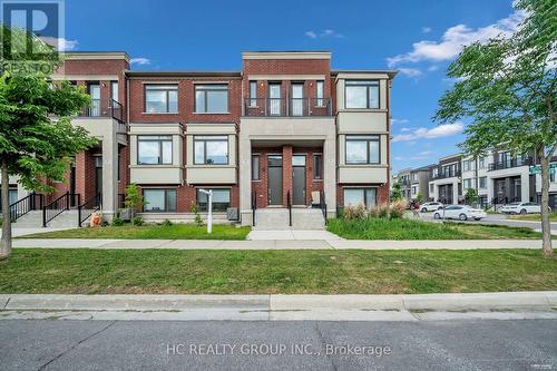 95 CRIMSON FOREST DRIVE  Vaughan, ON L6A 5C6