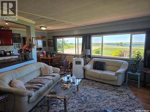 15 James Bay, Last Mountain Lake, SK 