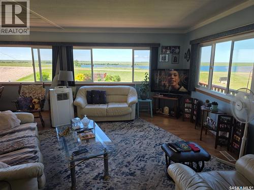 15 James Bay, Last Mountain Lake, SK 