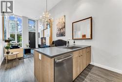 1762 ONTARIO STREET  Vancouver, BC V5T 0G2