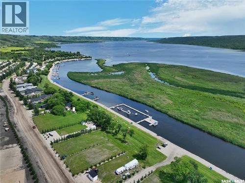 31 Oakley Lane, West End, SK 