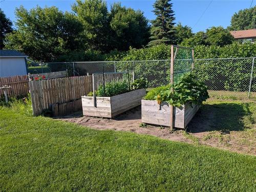 raised garden beds - 96 Shilo Road, Sprucewoods, MB 