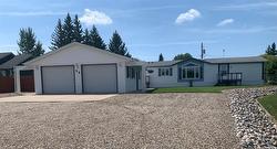 96 Shilo Road  Sprucewoods, MB R0K 2A0