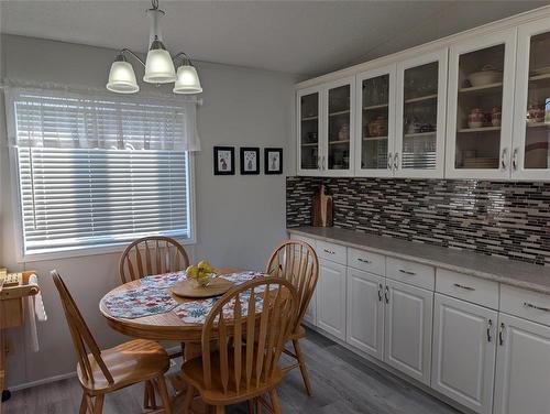 96 Shilo Road, Sprucewoods, MB - Indoor Photo Showing Dining Room