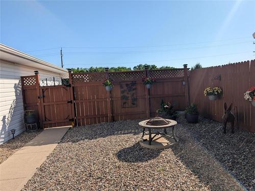 96 Shilo Road, Sprucewoods, MB 