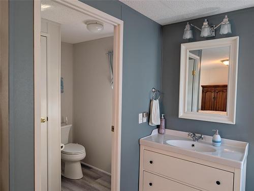 96 Shilo Road, Sprucewoods, MB - Indoor Photo Showing Bathroom