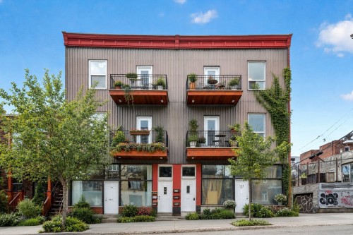 Front of Structure - 1458 Av. De La Salle, Montréal (Mercier/Hochelaga-Maisonneuve), QC - Outdoor With Facade