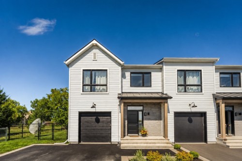 51 Rue Angélique-Gazaille  Otterburn Park, QC J3H 0P5