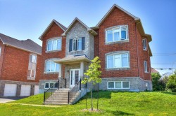 301-7293 Boul. Notre-Dame  Laval (Sainte-Dorothée), QC H7X 0B2