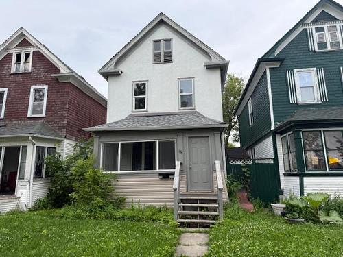 258 Cathedral AVE  Winnipeg, MB R2W 0X5