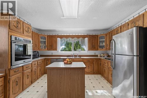1112 11Th Street, Humboldt, SK - Indoor Photo Showing Kitchen With Double Sink