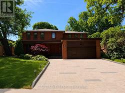 83 FISHERVILLE ROAD Toronto, ON M2R 3C1