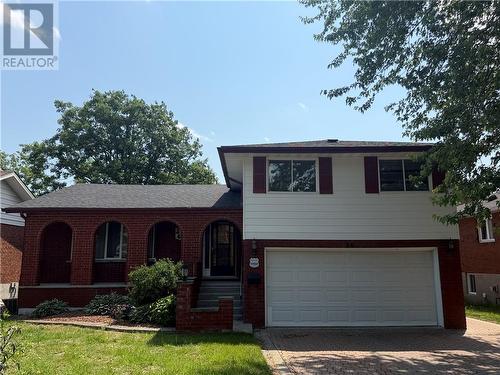 34 Village Crescent  Greater Sudbury, ON P3A 4X9