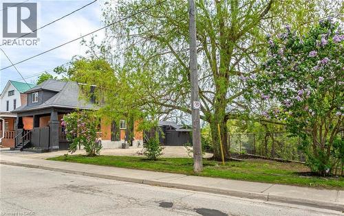 193 Madison Avenue S, Kitchener, ON 