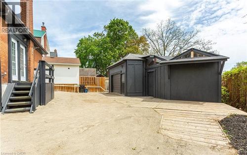 193 Madison Avenue S, Kitchener, ON 