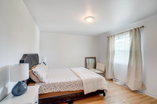 Master Bedroom - 202-16310 Rue Sherbrooke E., Montréal (Rivière-Des-Prairies/Pointe-Aux-Trembles), QC - Indoor Photo Showing Bedroom