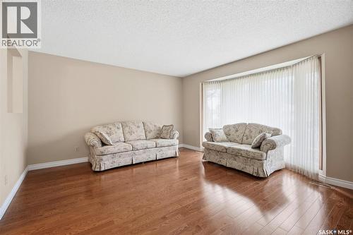 547 Whitewood Crescent, Saskatoon, SK 