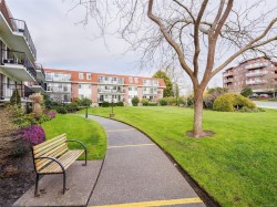 #120-1680 Poplar Ave  Saanich, BC V8P 4K7