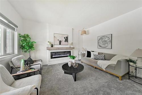 404 Beverley St, Winnipeg, MB 