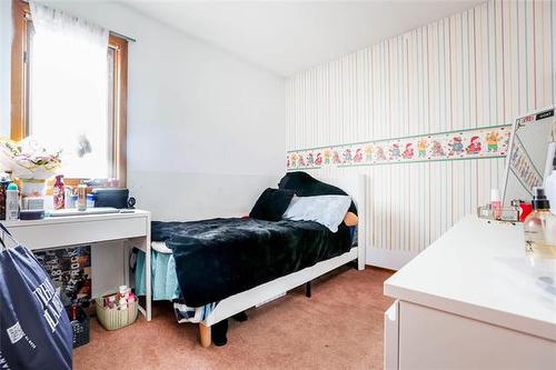 22 Hearthwood Grv, Winnipeg, MB 