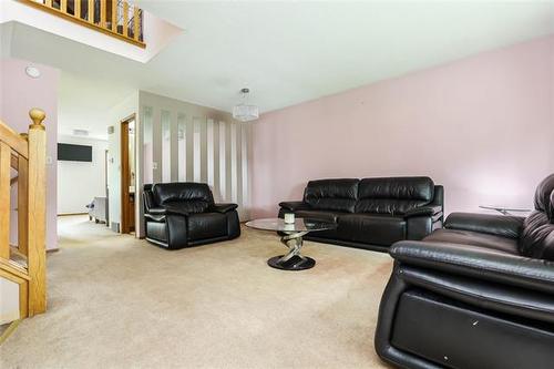 22 Hearthwood Grv, Winnipeg, MB 