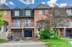 2418 Adamvale Crescent Oakville, ON L6M 0E1