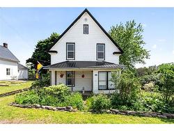 62 Academy ST  Hillsborough, NB E4H 2R8