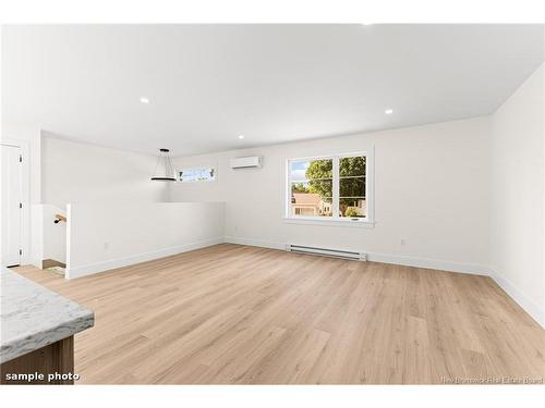 47 Mansfield, Moncton, NB 