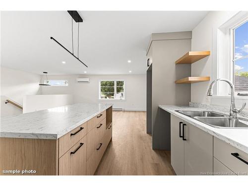 47 Mansfield, Moncton, NB 