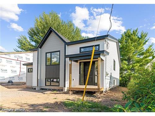47 Mansfield, Moncton, NB 