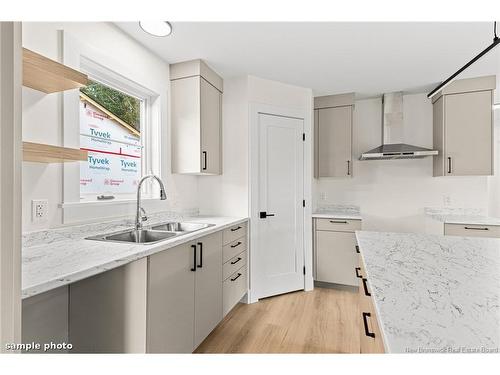 47 Mansfield, Moncton, NB 
