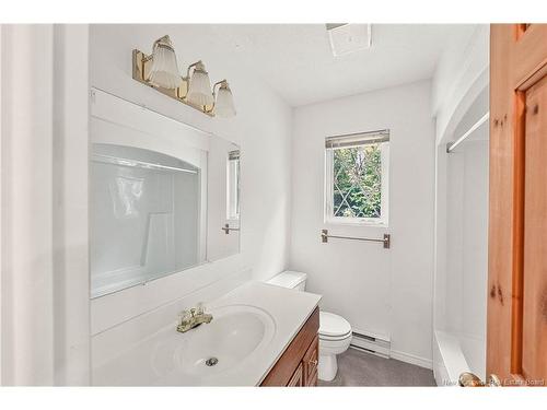 178 Hills Point Rd, Oak Bay, NB 