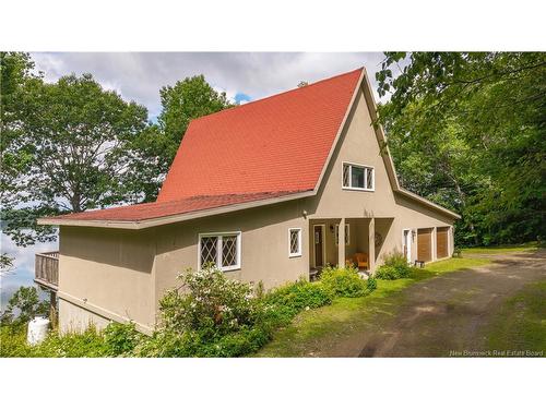 178 Hills Point Rd, Oak Bay, NB 
