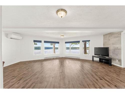 178 Hills Point Rd, Oak Bay, NB 
